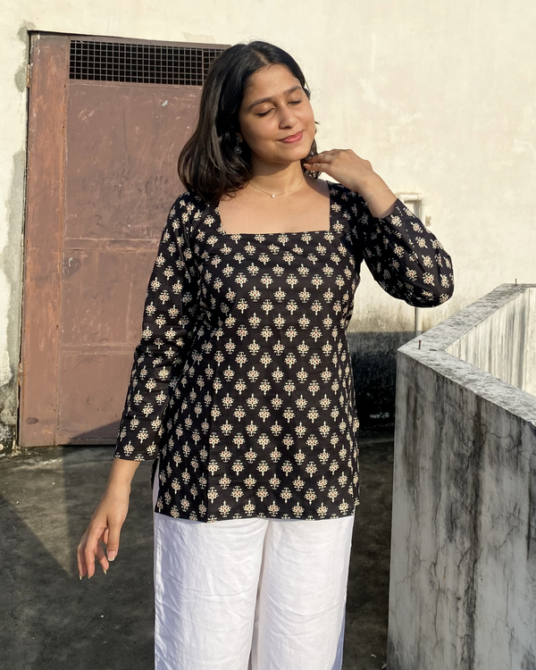Ziyana Black Jaipuri Printed Full Sleeves Kurti With Square Neck